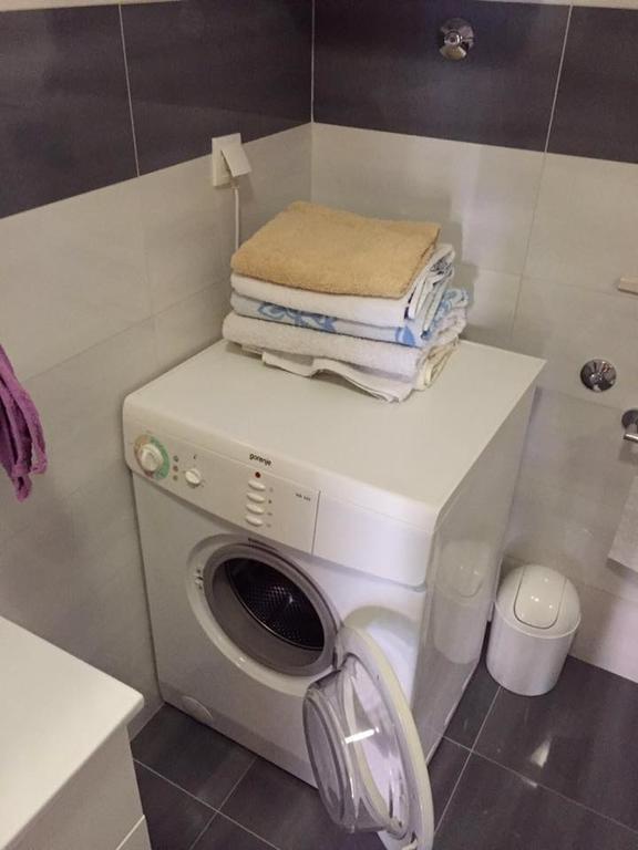 Apartmani Mane โตรกีร์ ภายนอก รูปภาพ
