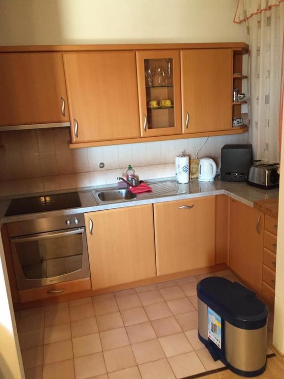 Apartmani Mane โตรกีร์ ภายนอก รูปภาพ